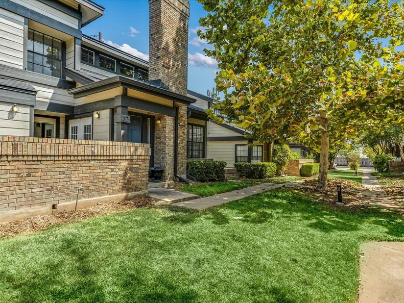 1748 Ohlen RD 37, Austin TX 78757