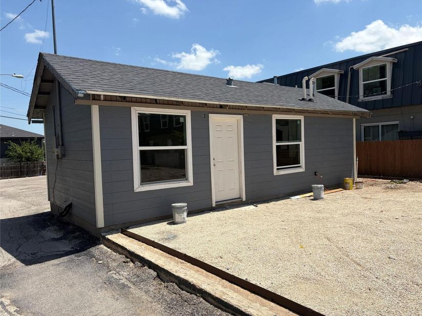 Undisclosed Address #3702944, Austin TX 78752