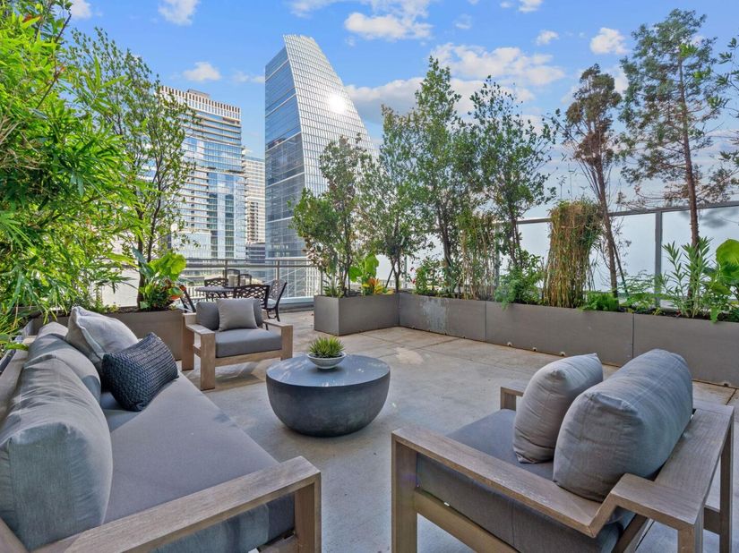 222 West Ave 1005, Austin TX 78701