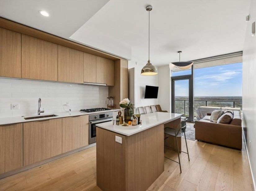 44 East Ave 1808, Austin TX 78701