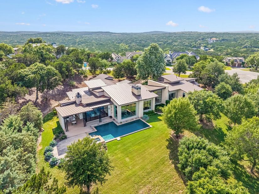 8708 Acuarela CT, Austin TX 78735