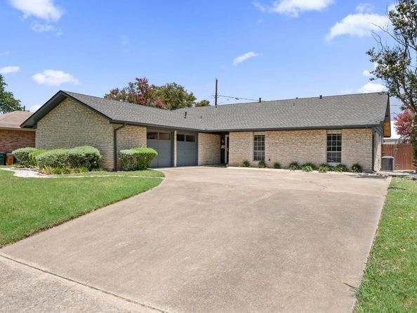 2712 Thrushwood DR, Austin TX 78757