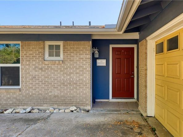 8504 Woodstone DR, Austin TX 78757