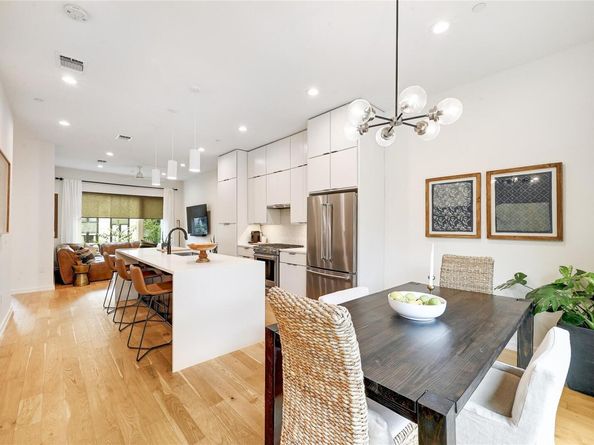 410 W Alpine RD 7, Austin TX 78704