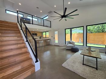 1112 W North Loop BLVD