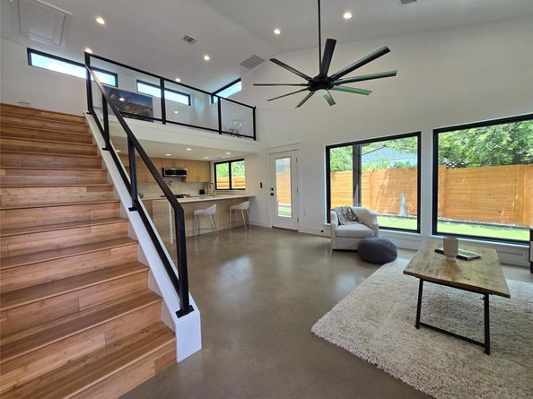 1112 W North Loop BLVD, Austin TX 78756