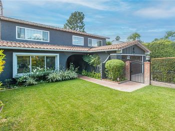 1622 W Oak