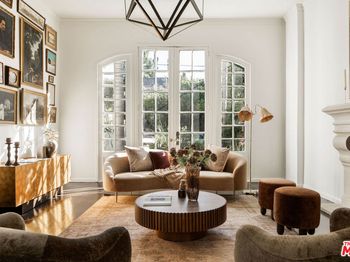 1737 N Stanley Avenue