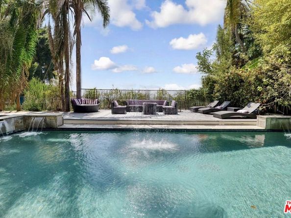 7218 Mulholland Drive, Los Angeles CA 90068