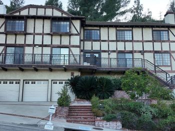 3417 Oakmont View Drive