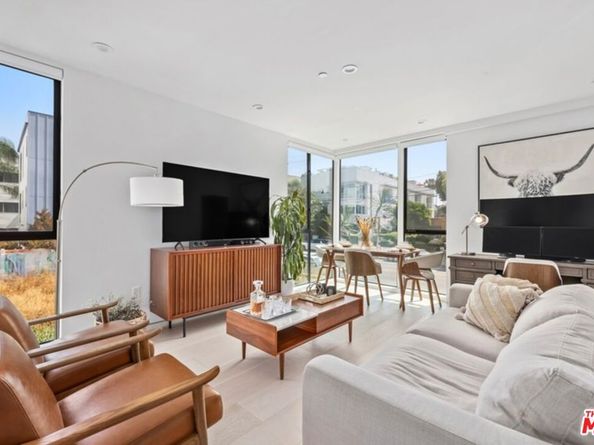 1243 N Gower Street, Los Angeles CA 90038