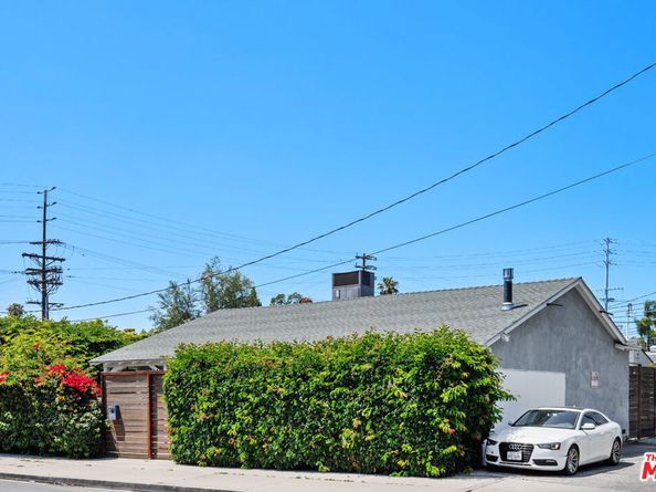 5205 Agnes Avenue, Valley Village CA 91607