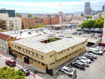 685 S Coronado Street