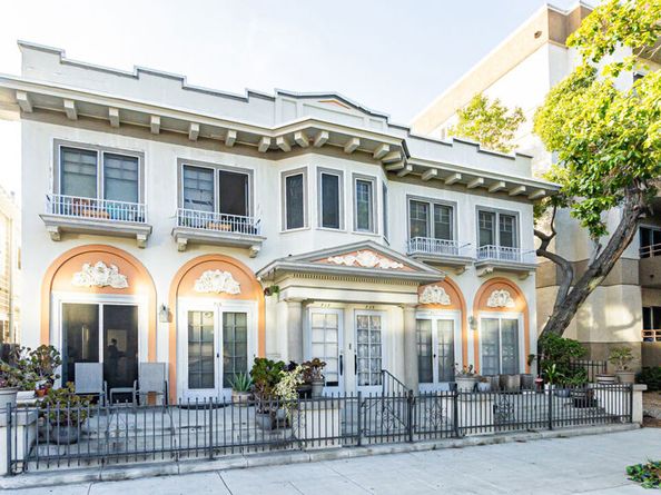 735 Locust Avenue, Long Beach CA 90813