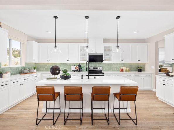 2096 Woolem Place, Escondido CA 92026