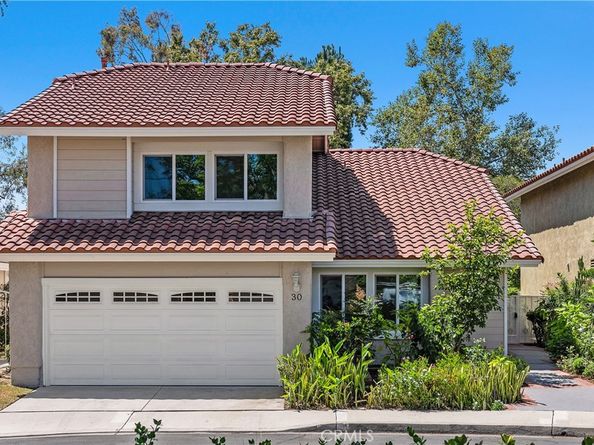 30 Entrada W, Irvine CA 92620