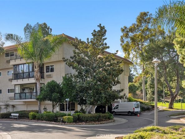 2392 Via Mariposa W 3B, Laguna Woods CA 92637