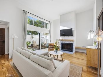 1911 Rockefeller Lane