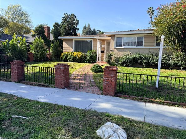5139 Hazeltine, Sherman Oaks CA 91423