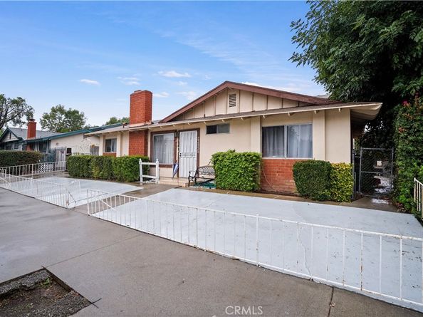 22855 Vanowen, West Hills CA 91307