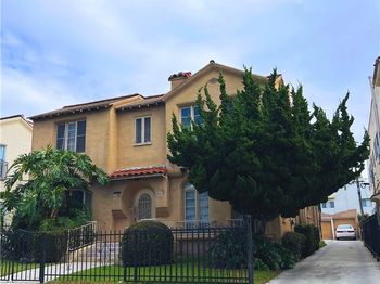 2830 Hillcrest Drive