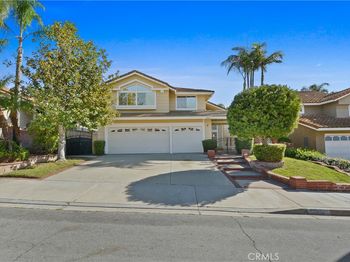 18003 Via La Cresta