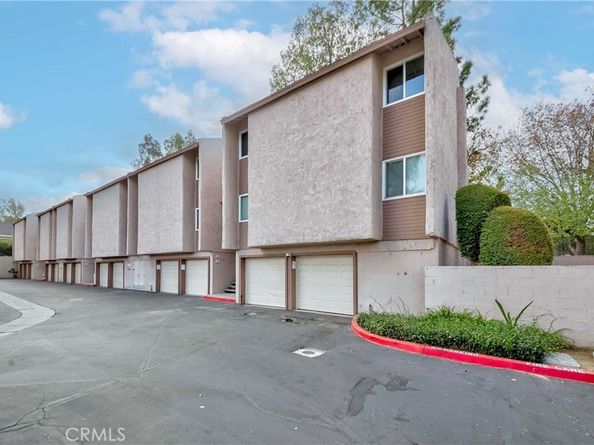 1525 Walnut Leaf 211, Walnut CA 91789
