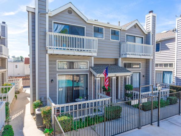 1218 S Mayflower B, Monrovia CA 91016