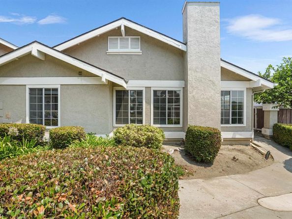 231 Riverview Way, Oceanside CA 92057