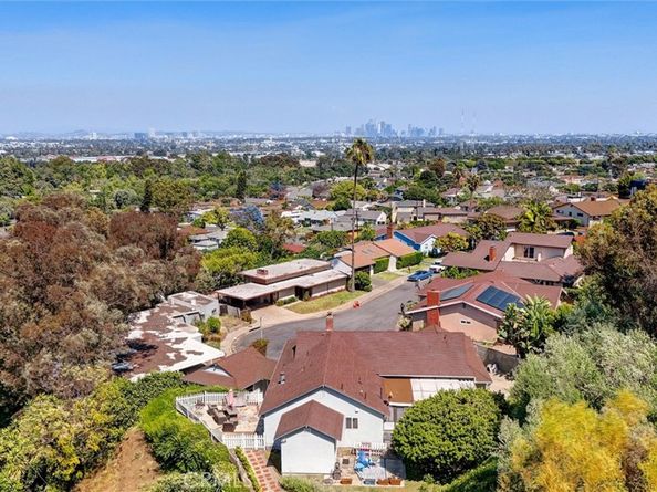 5390 Stillwater Drive, Los Angeles CA 90008