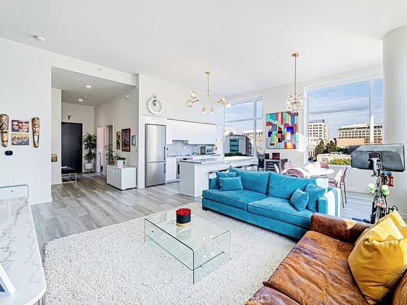 1050 S Grand 1210, Los Angeles CA 90015