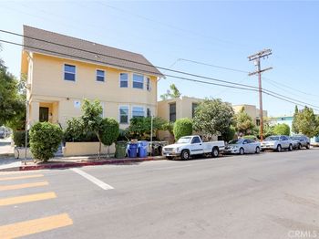 2942 W 12th
