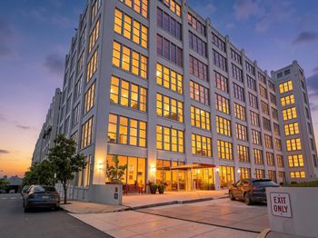 50 Dey St
