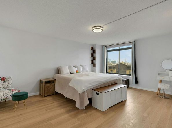 700 1st St 6H, Hoboken NJ 07030