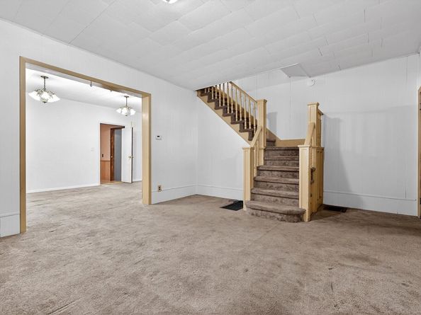 38 West 43rd St, Bayonne NJ 07002