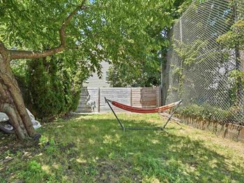 211 Plainfield Ave