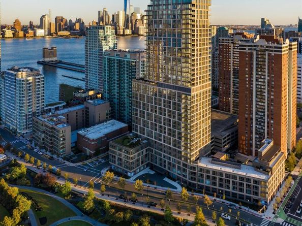 75 Park Lane South 1912, Jersey City NJ 07310