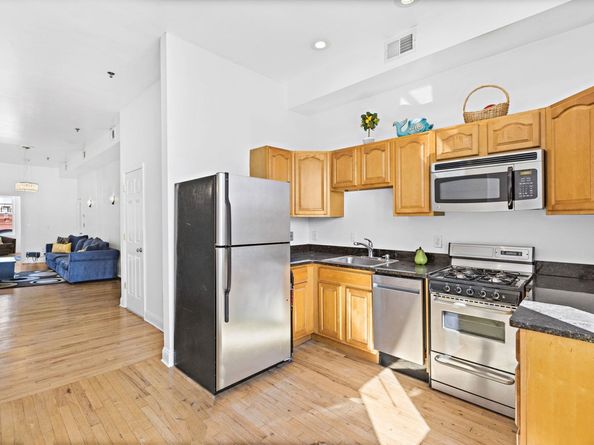 231 Grand St 5R, Hoboken NJ 07030