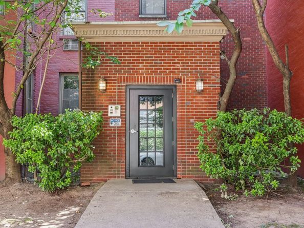 263 10th St 1E, Jersey City NJ 07302