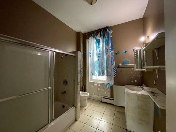 231 Old Bergen Rd, Jersey City NJ 07305