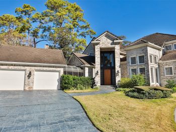 2726 N Southern Oaks Drive