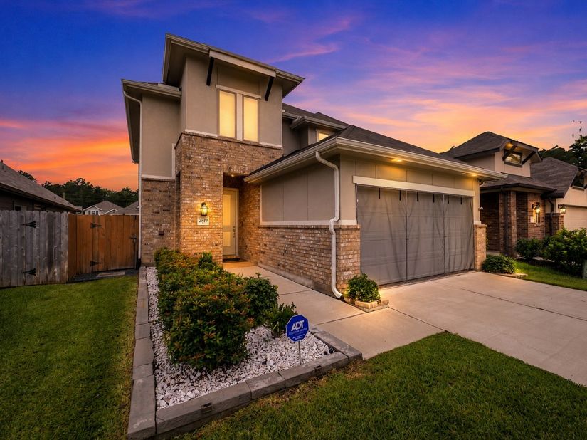 2819 Wilde Redbud Lane, Conroe TX 77385