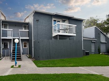9550 Deering Drive
