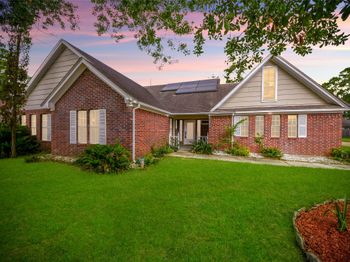 15719 Baytree
