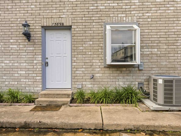 7589 Cambridge Street B, Houston TX 77054