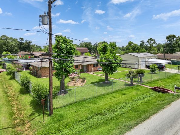 14310 Henry Road, Houston TX 77060