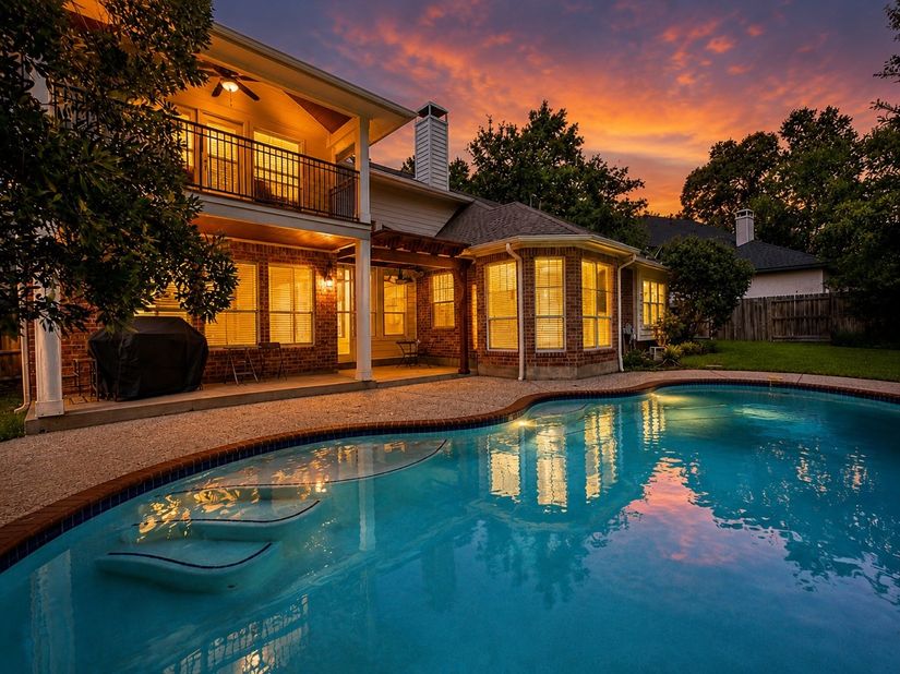 6 Meadow Rose Place, The Woodlands TX 77382