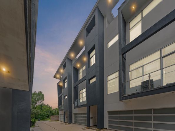 5228 Maxie Street B, Houston TX 77007