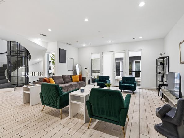 2025 Colquitt Street A, Houston TX 77098