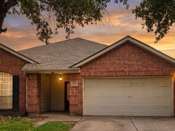 17211 Laguna Trail Drive